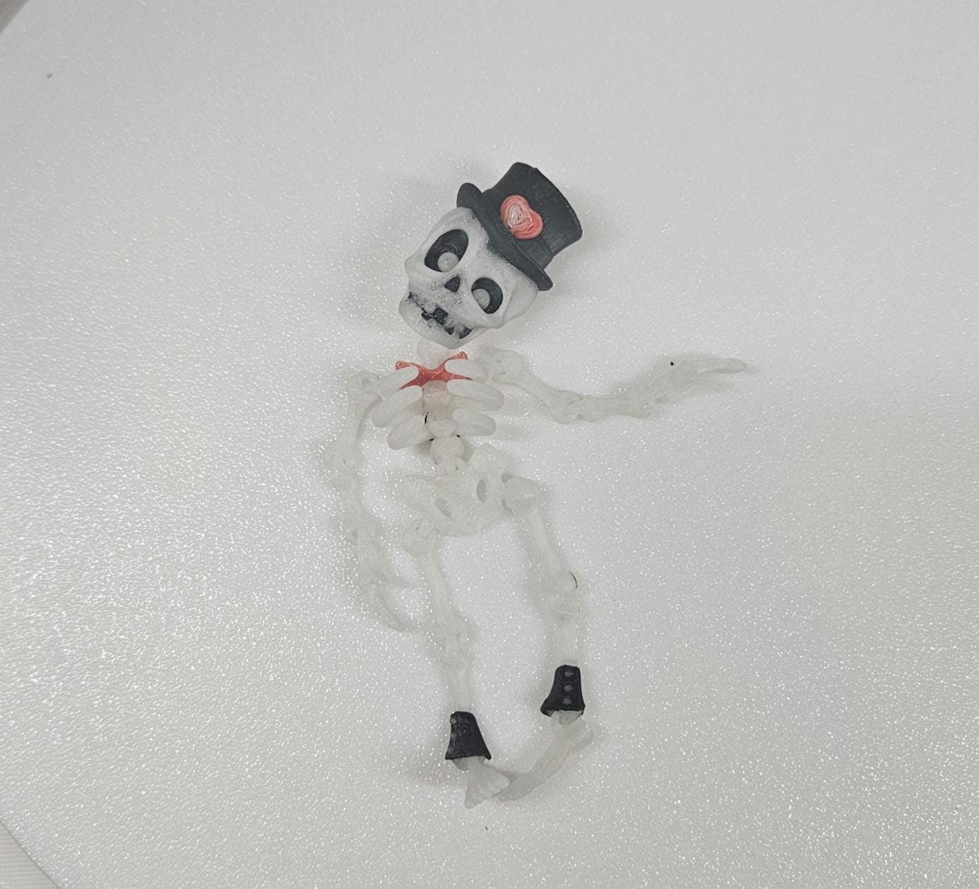 3D printed articulated flexy glow dapper skeleton