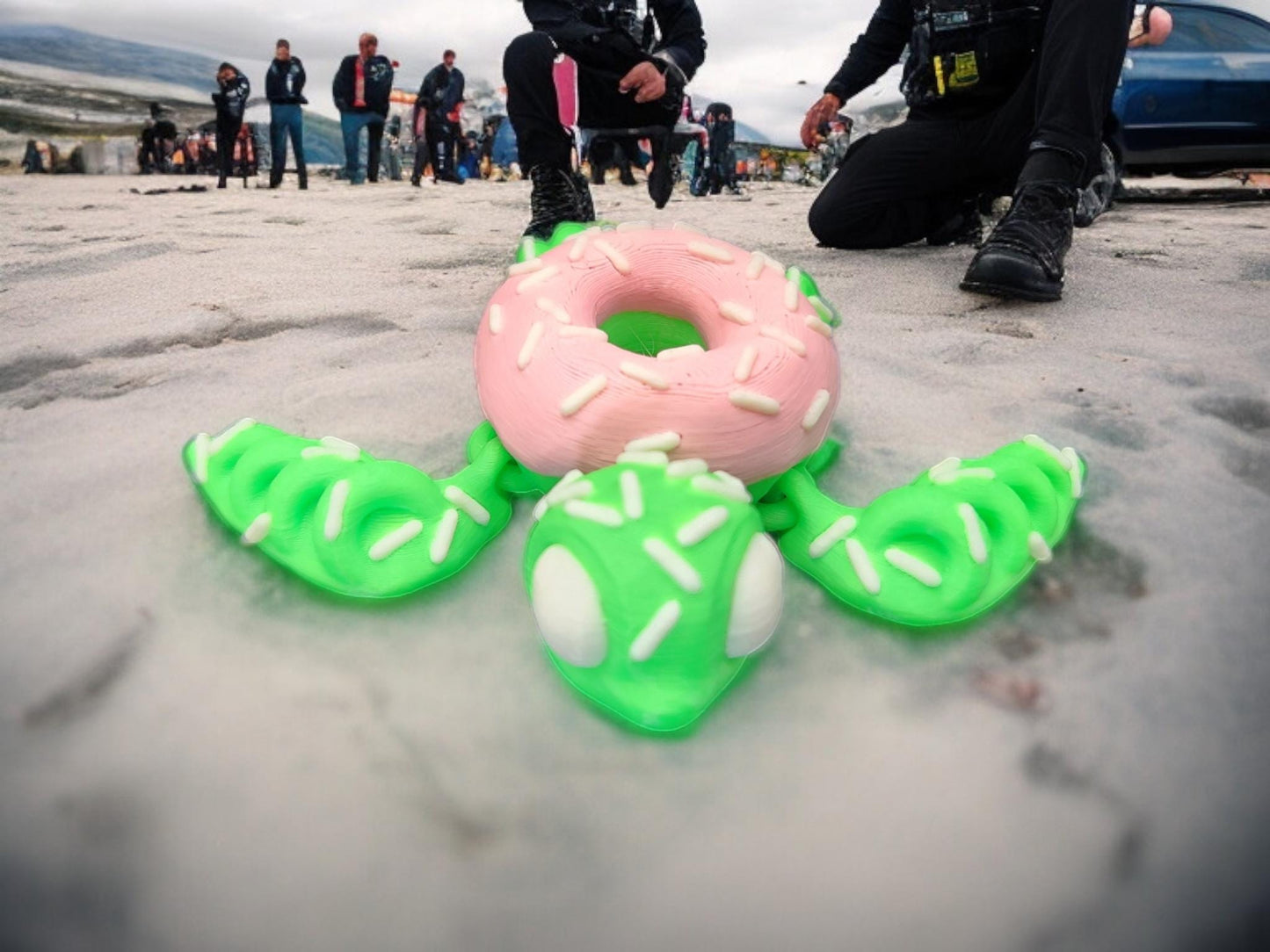 3D printed articulated cute turtle, doughnut turtle (donurdle)