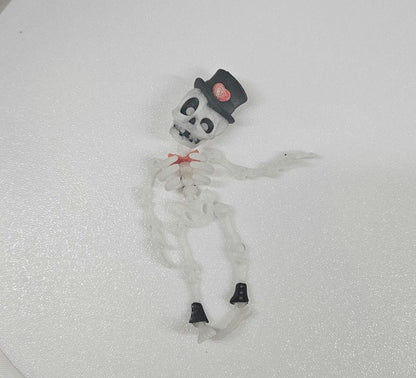 3D printed articulated flexy glow dapper skeleton