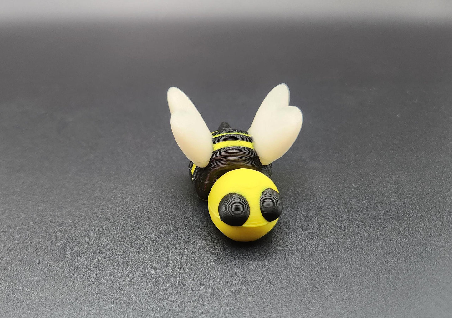 3D printed flexy cute bee